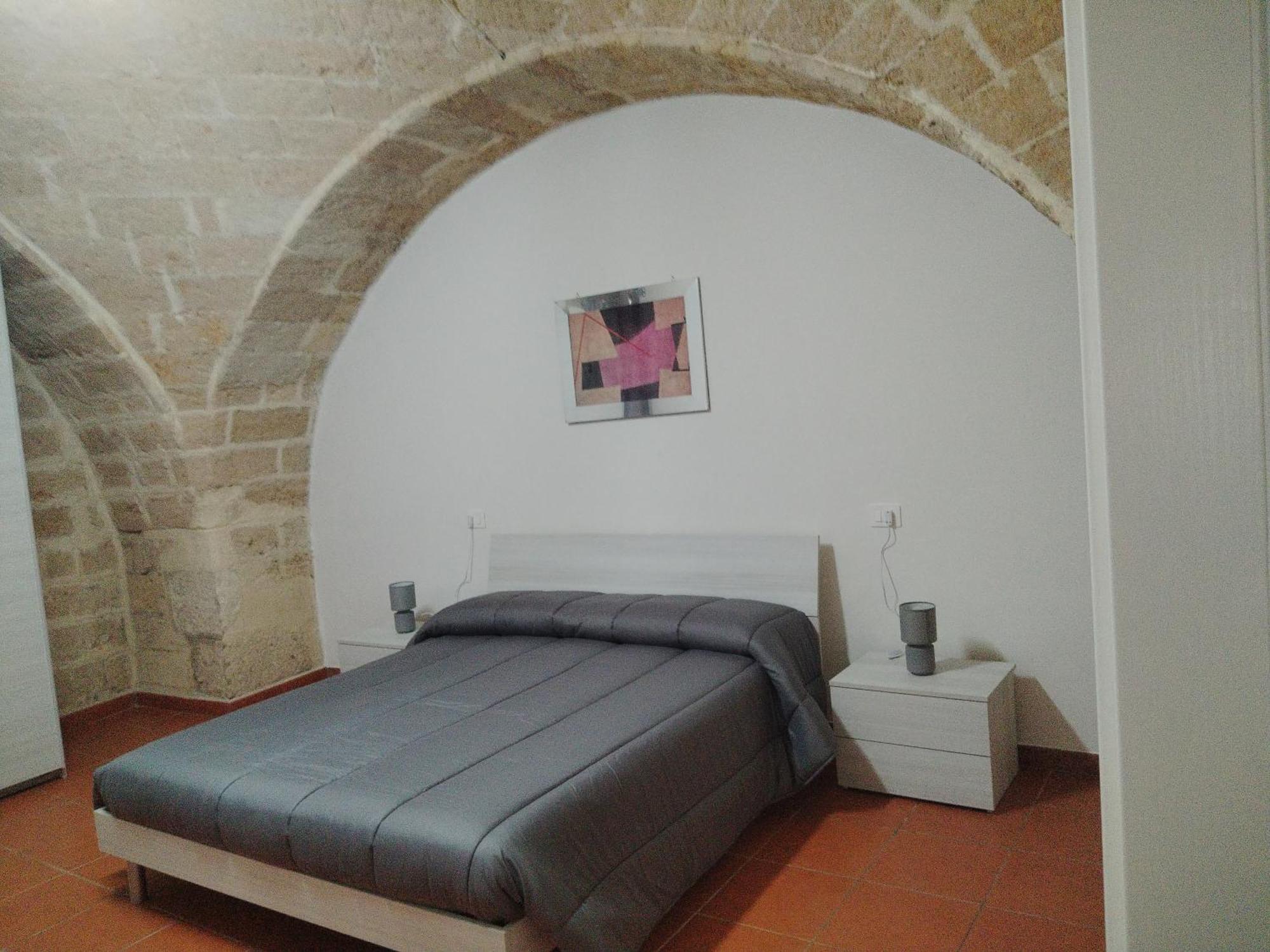 Casa Vacanza Nel Cuore Della Pietra Barletta Buitenkant foto