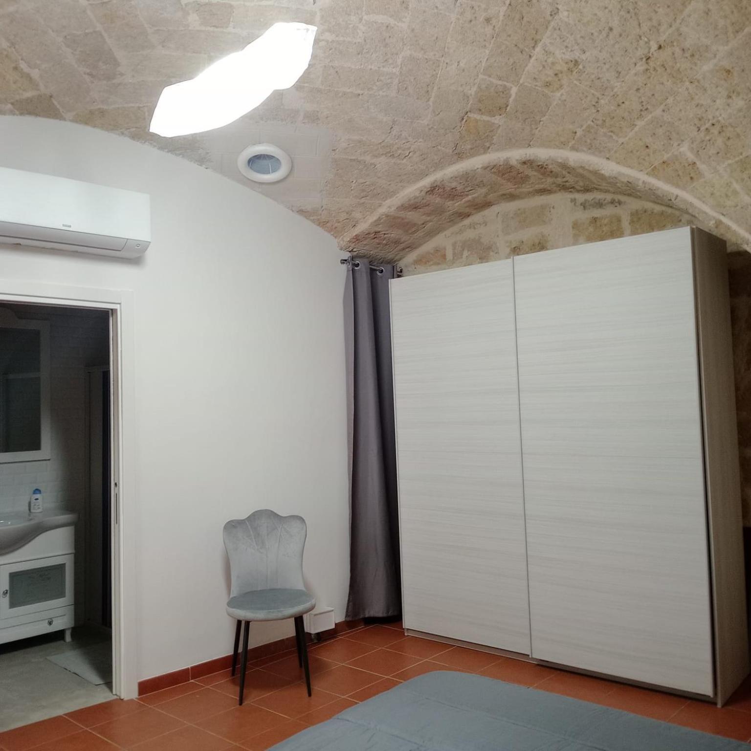 Casa Vacanza Nel Cuore Della Pietra Barletta Buitenkant foto