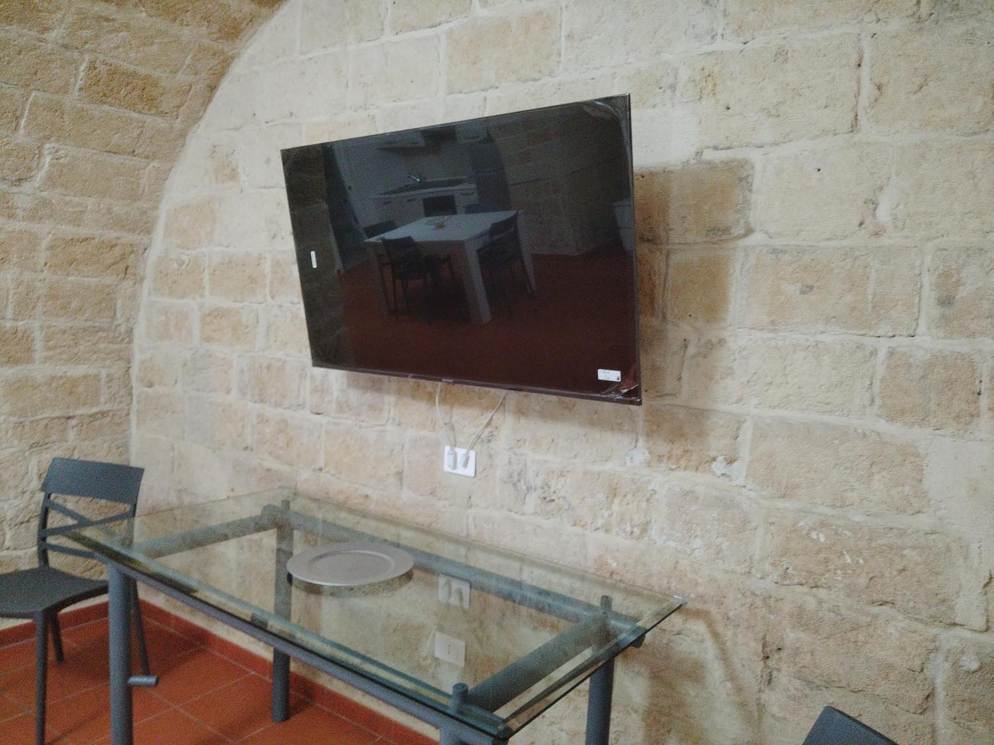 Casa Vacanza Nel Cuore Della Pietra Barletta Buitenkant foto