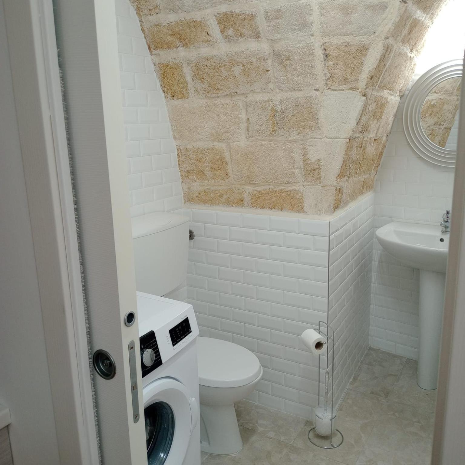 Casa Vacanza Nel Cuore Della Pietra Barletta Buitenkant foto