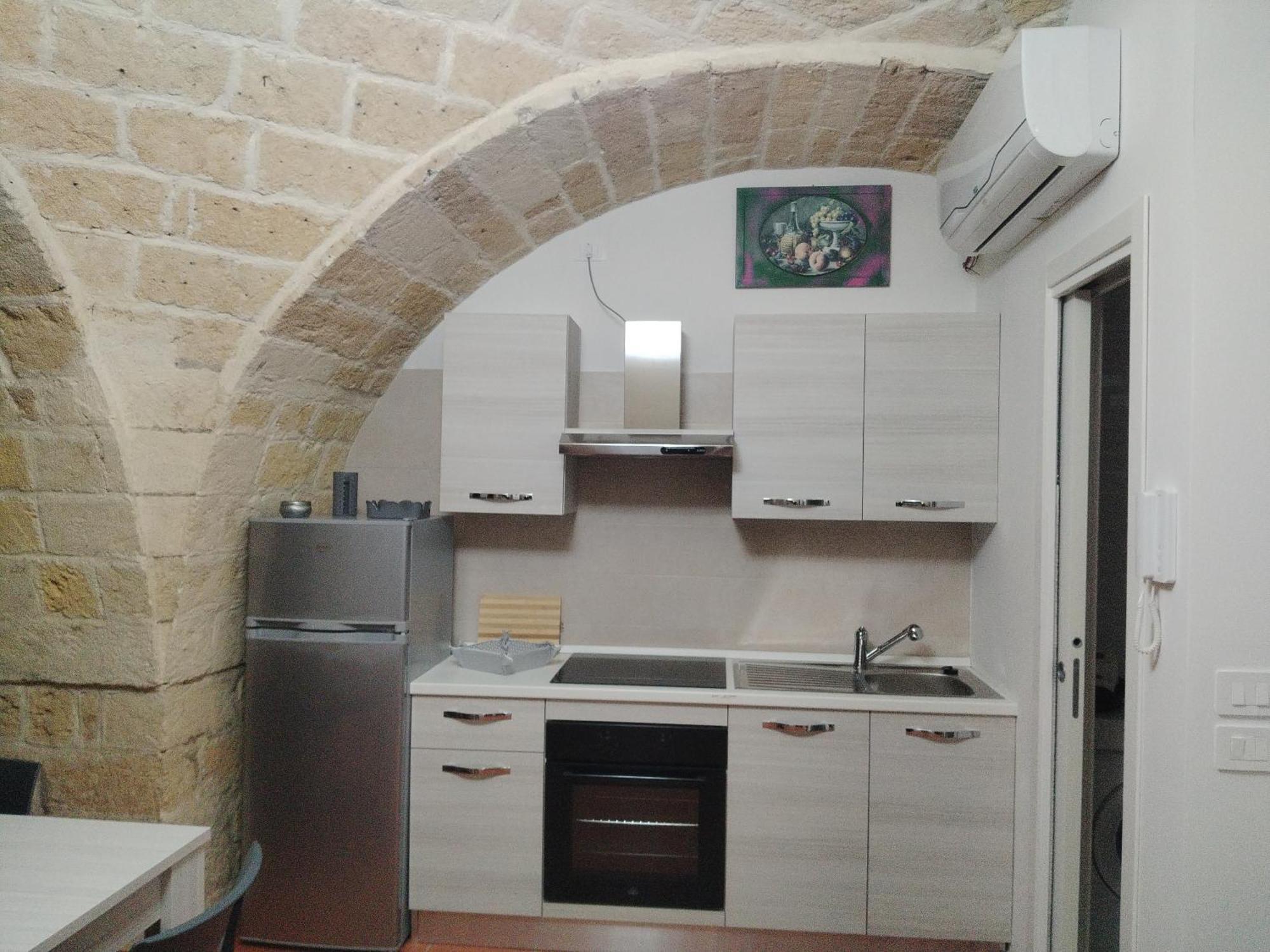 Casa Vacanza Nel Cuore Della Pietra Barletta Buitenkant foto