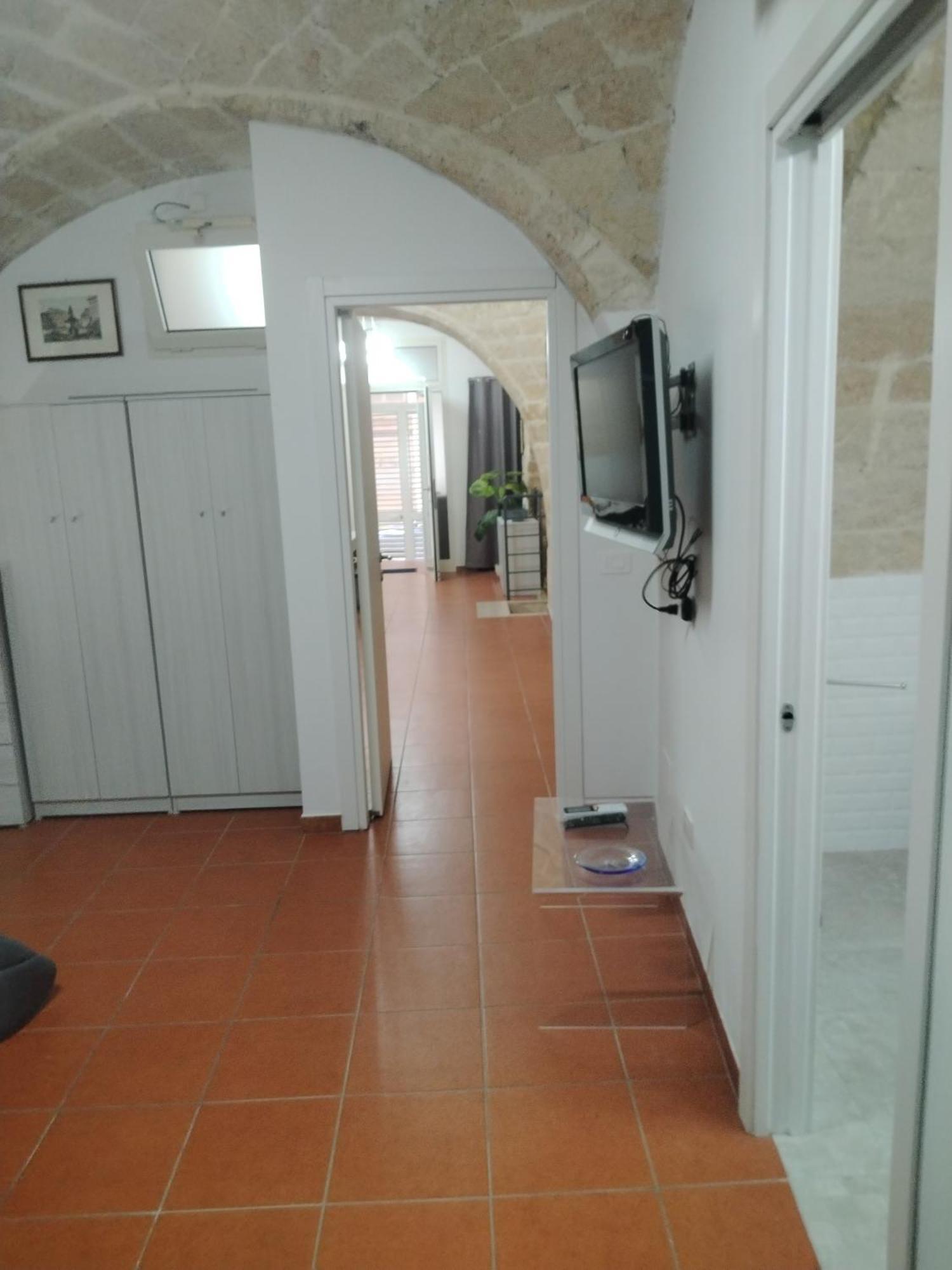 Casa Vacanza Nel Cuore Della Pietra Barletta Buitenkant foto