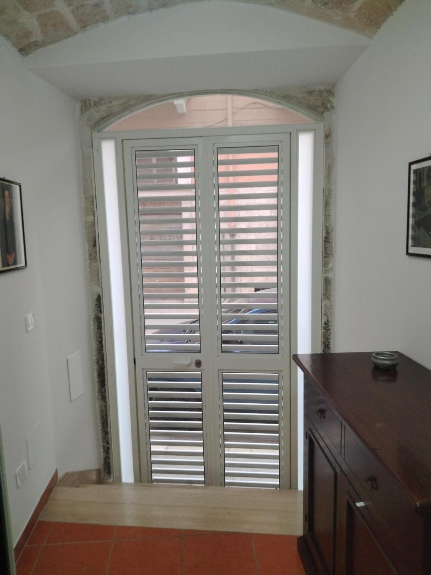 Casa Vacanza Nel Cuore Della Pietra Barletta Buitenkant foto